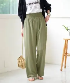 ジャーナルスタンダード　ナイロンストレッチワイドパンツ　カーキ　34