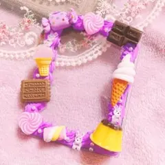 プリンとソフトクリームとチョコのお菓子いっぱいホイップデコ　トレカケース グミ