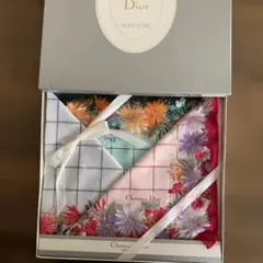 Christian Dior フラワーパターン ハンカチ 3枚セット