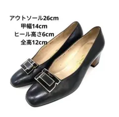 【イタリア製】Ferragamo　ガンチーニモチーフ　レザーパンプス　23のサムネイル