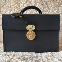 美品 HERZ レザー ハンドバッグ ショルダーバッグ ブラック ゴールド 金具のサムネイル