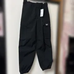 【新品】Reebokブラックカーゴパンツのサムネイル