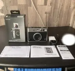 【美品】instax mini Evo（富士フイルム）箱・付属品完備