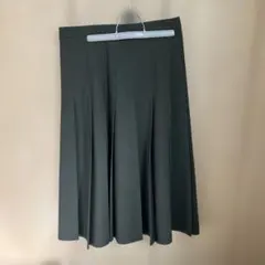 UNIQLO ワイドプリーツミディスカート　グリーン
