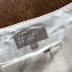 【着用1回】MHL cotton twill タックパンツ　サイズ1のサムネイル