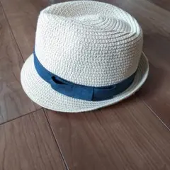 ベージュ 中折れ帽子 ネイビーリボン付き 50cm