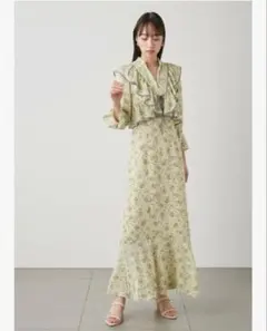 一週間限定値下げ！[スナイデル] ボレロライクフリルプリントワンピ