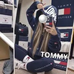 TOMMY 古着色褪せありパーカーかわいすぎる！男女兼用