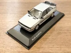 新古品 1/43 アウディ純正 ミニチャンプス アウディ クワトロ シルバーのサムネイル