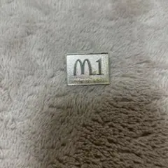 マクドナルド クルー ピンバッジ 非売品