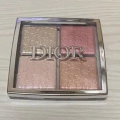 Dior バックステージフェイスグロウパレット 004