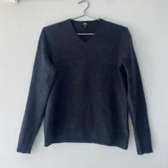 UNIQLOプレミアムラムVネックセーター（長袖） メンズMサイズ ダークグレー