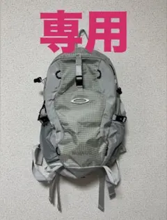 グレー ナイロンリュック　NOIAGO ノイアゴ グレー ナイロンリュック NOIAGO ノイアゴ