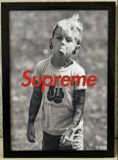 2025年最新】supremeポスターの人気アイテム - メルカリ