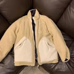 モンクレール　リバーシブルダウン