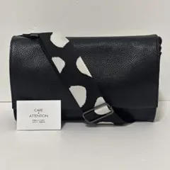 極美品 イアパピヨネ　ワイドテープショルダーバッグ　ボディバッグ　ダルメシアン