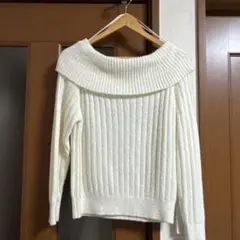 INGNI アイボリー オフショルダー ニット