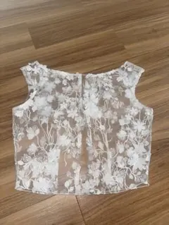 ホワイト花柄刺繍レーストップス　ウエディング　ボレロ