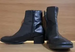 ブラックレザー風　ジッパー　ショートブーツ