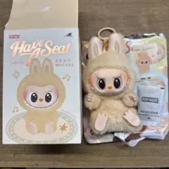 正規品　ラブブ　ハブアシート ぬいぐるみキーホルダー