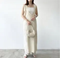 【美品】スポンジニット ノースリーブ Vネックロングワンピース アイボリー