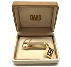 DAKS ゴールド色 ネクタイピン 専用ケース付きのサムネイル