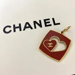 シャネル　チャーム　2026年　バレンタイン　限定　ハート