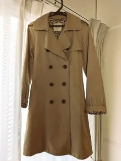 Oppure ベージュ ダブルブレスト トレンチコート