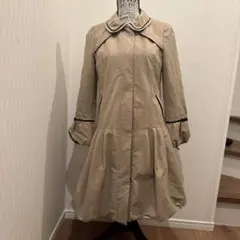 ベージュ フレアシルエット コートのサムネイル