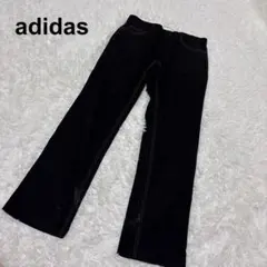 【アディダス】デニムパンツ　ブラックジーンズ　ピンク英字ロゴ　スポーツ　ゴルフのサムネイル