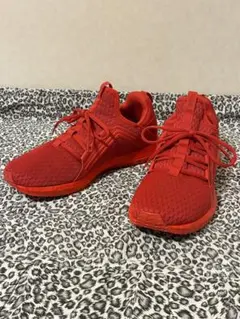 PUMA プーマ　SOFTFORM スニーカー レッド　シューズ　赤　25.5㎝