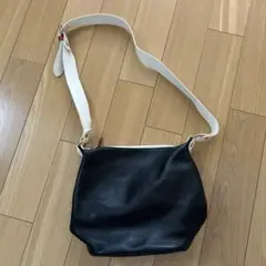 イルビゾンテ　ショルダーバッグ