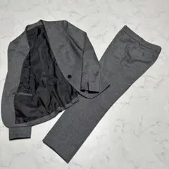 未使用級美品　ザスーツカンパニー　高級ノーカラーパンツスーツ　グレー　ストレッチ