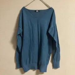 【ryuryu】ニット　薄め　長袖　Ｖネック　シンプル　大人っぽい　寒色　古着