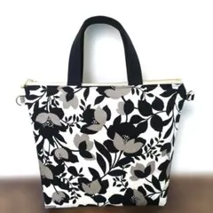 ハンドメイド　ファスナー付き トートバッグ 花柄