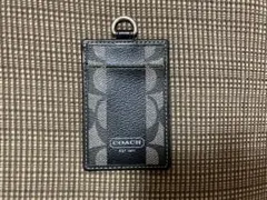COACH レザーパスケース（レザーストラップ付）