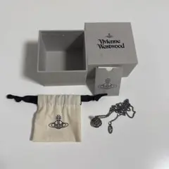 Vivienne Westwood ネックレス オーブ シルバー　箱付き