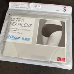 ユニクロ　エアリズム　シームレスショーツ　Sサイズ　未使用