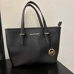 MICHAEL KORS ブラック ハンドバッグ