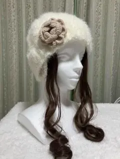 耳当て付き♡ベージュローズ×オフホワイト♡ハンドメイドニット帽