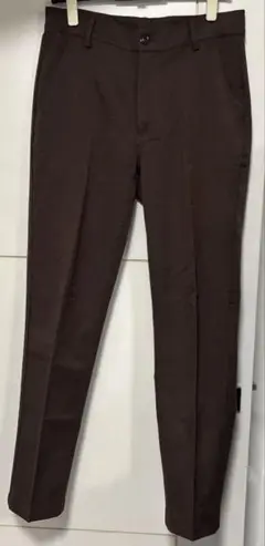 ブラウン スラックス