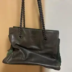 Item thumbnail for item bb1ee65d-a9f5-45d5-ad10-f8155d1ce31d