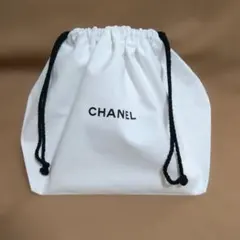 CHANEL ホワイト 巾着ポーチ