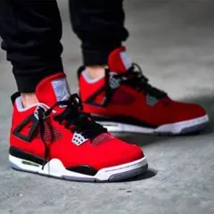 Air Jordan 4 レッド スニーカー
