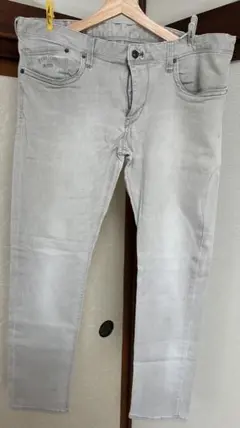 Pepe Jeans ライトグレー デニムパンツのサムネイル