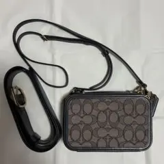 COACH アリーベルトバッグシグネチャージャカード