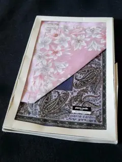 1U【値下げ】新品　ピエールカルダン　ハンカチ　2点セット