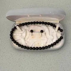 黒ビーズ チョーカーとイヤリング セット　箱入り