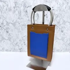 Item thumbnail for item 252f0708-ec8a-459a-86c8-9fad96e4ef7f