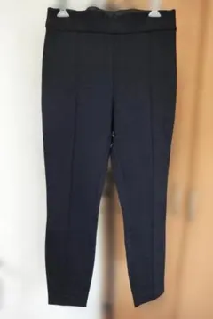 H&M 黒スリムフィットスラックス